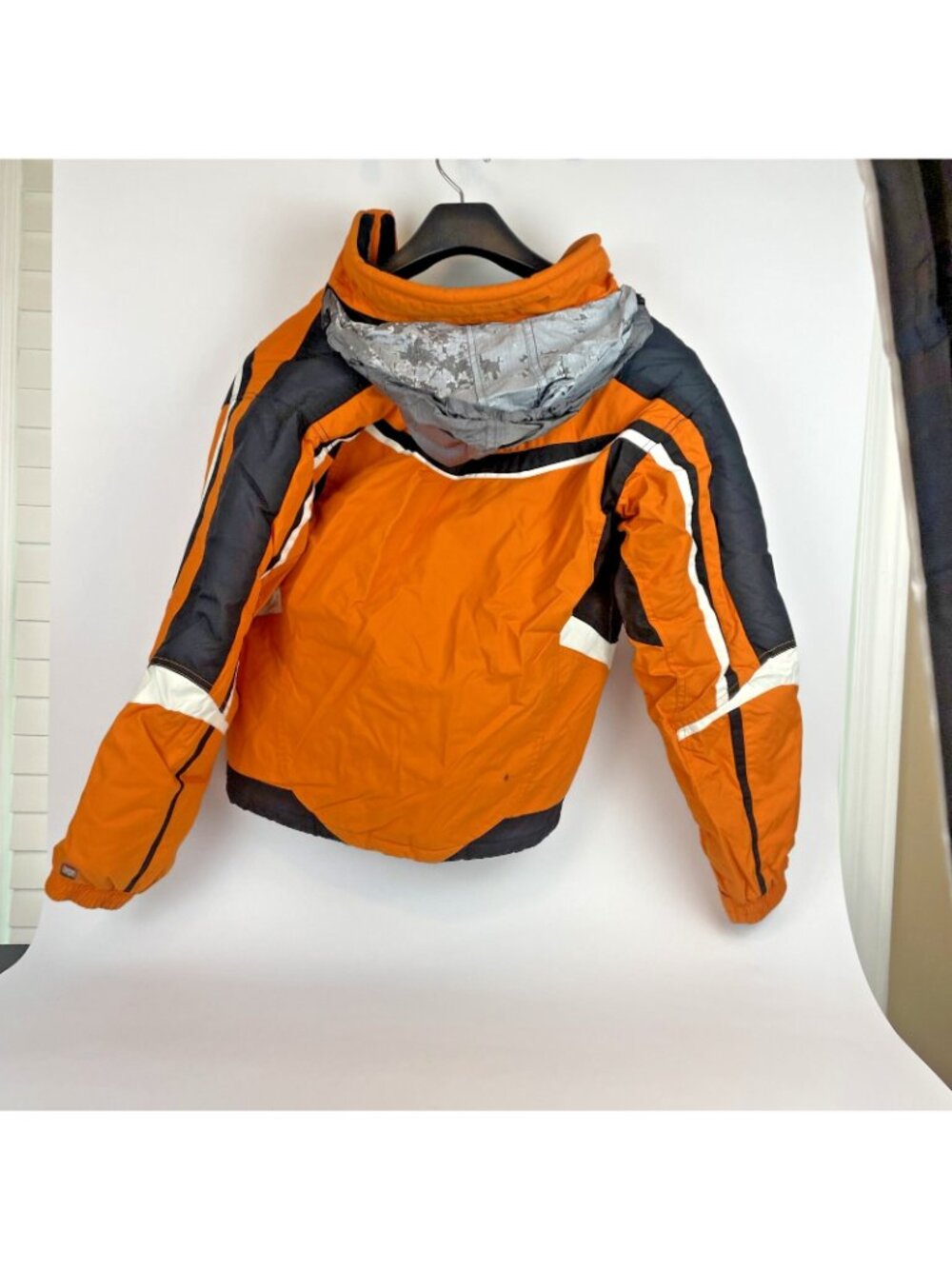 Spyder Kids Ski Snow Jacket โ Size 16, Orange/Black Performance Outerwear - Picture 6 of 8